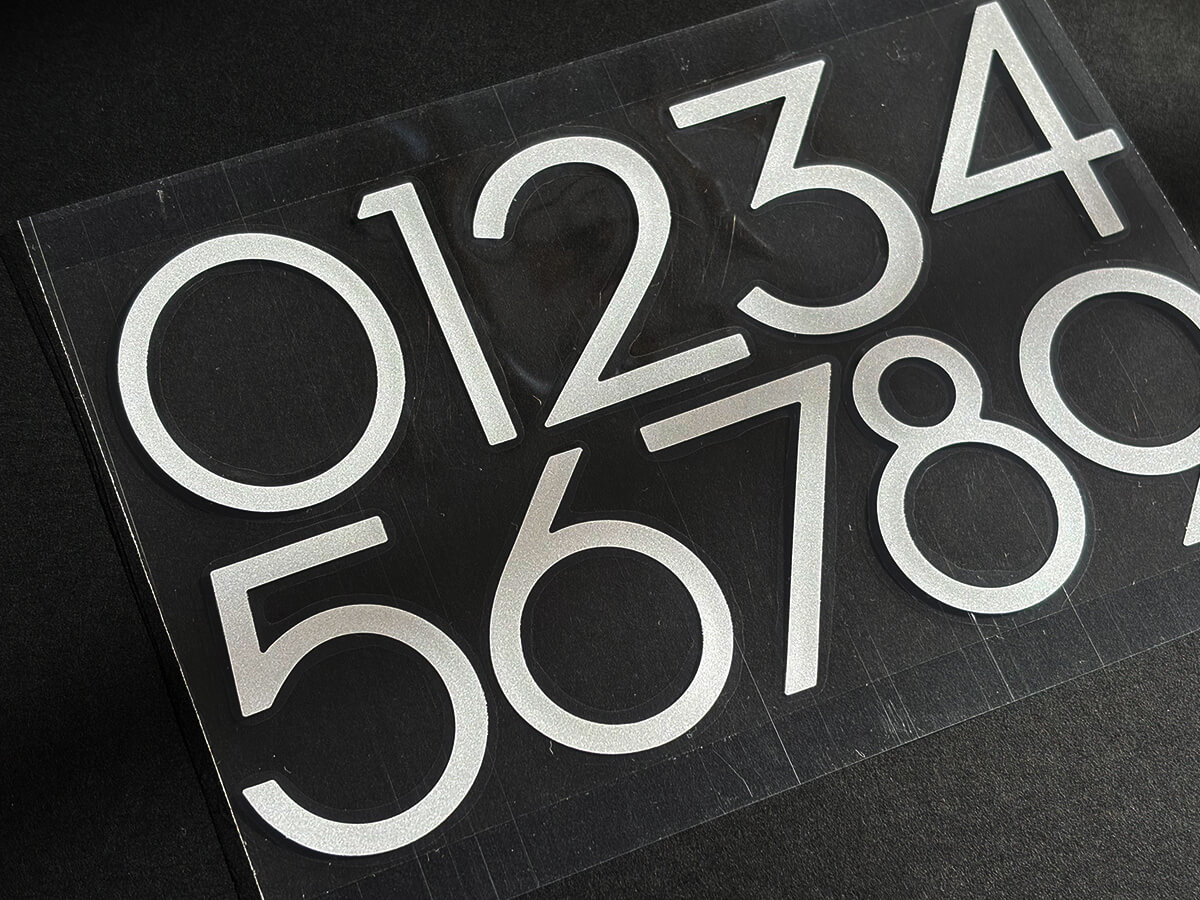 ナンバーステッカーのシート