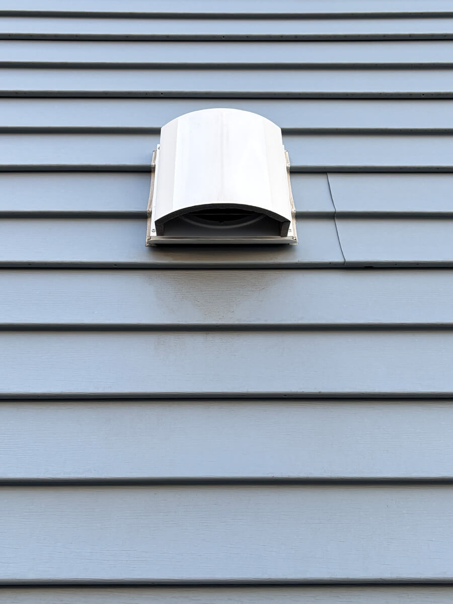 排気口下の汚れ