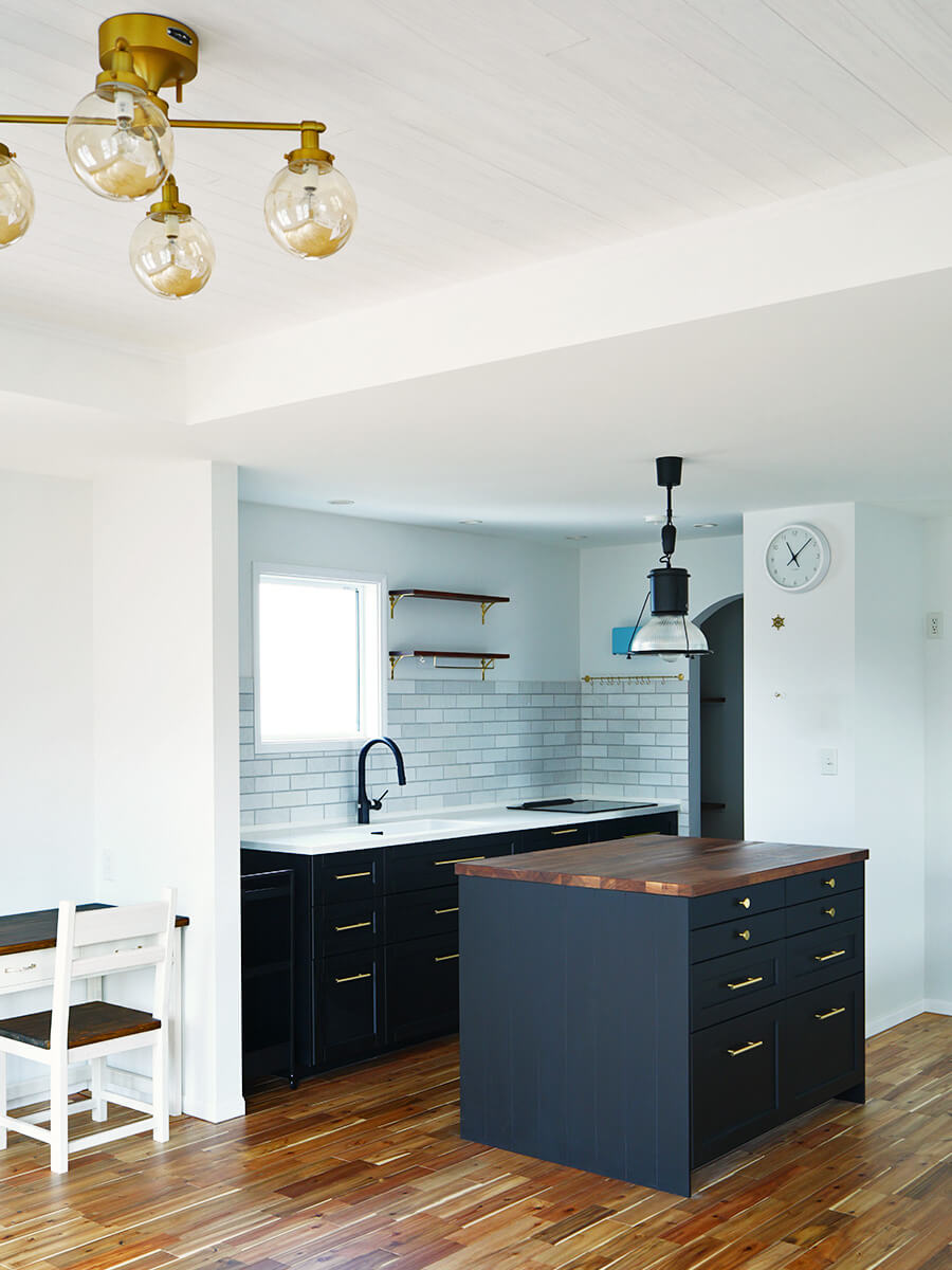 天井高H2300でも開放的に見えるLDK全体