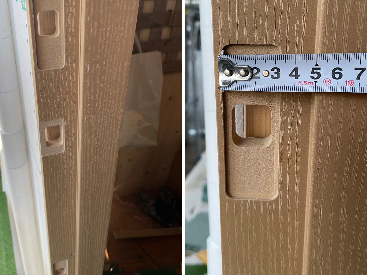Kwiksetのストライク取り付け部分を現場で測った様子